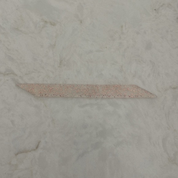 Loopy IPhone 8 Plus phone case with bag and interchangeable loop. - Picture 4 of 4